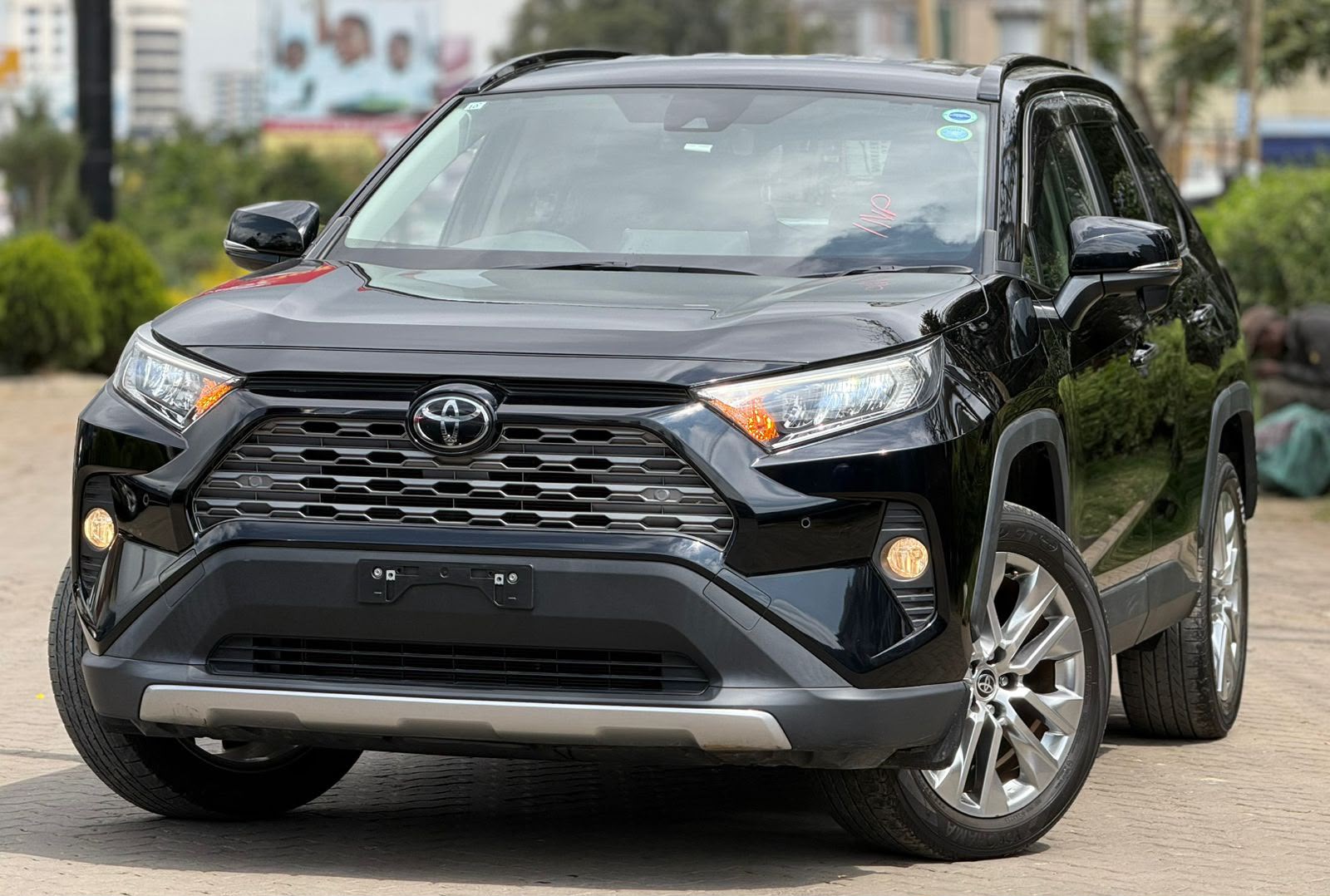 Vehicle photo 3