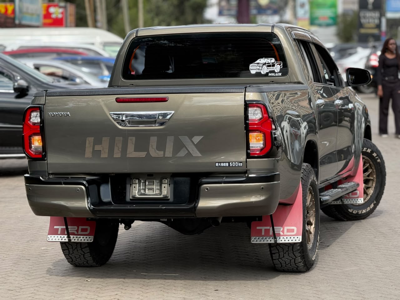Vehicle photo 4