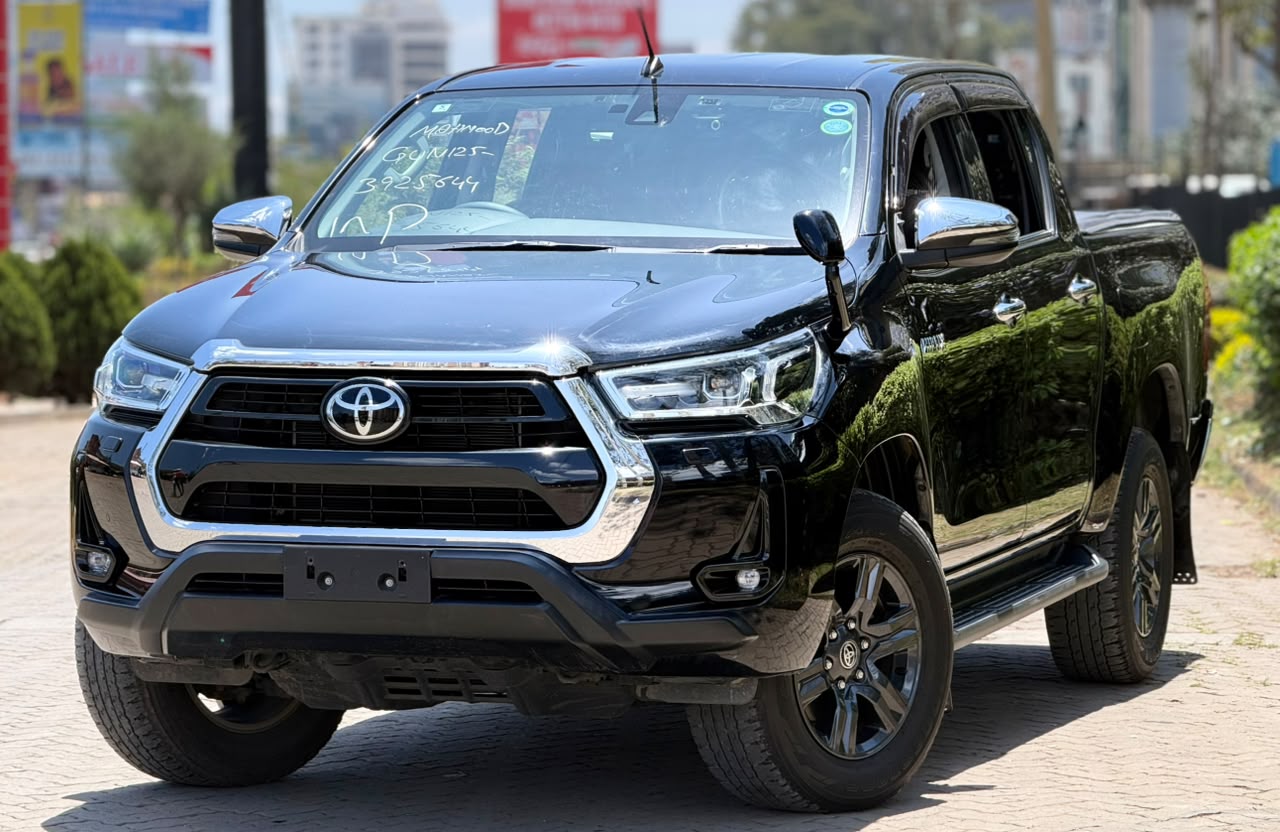 Vehicle photo 3