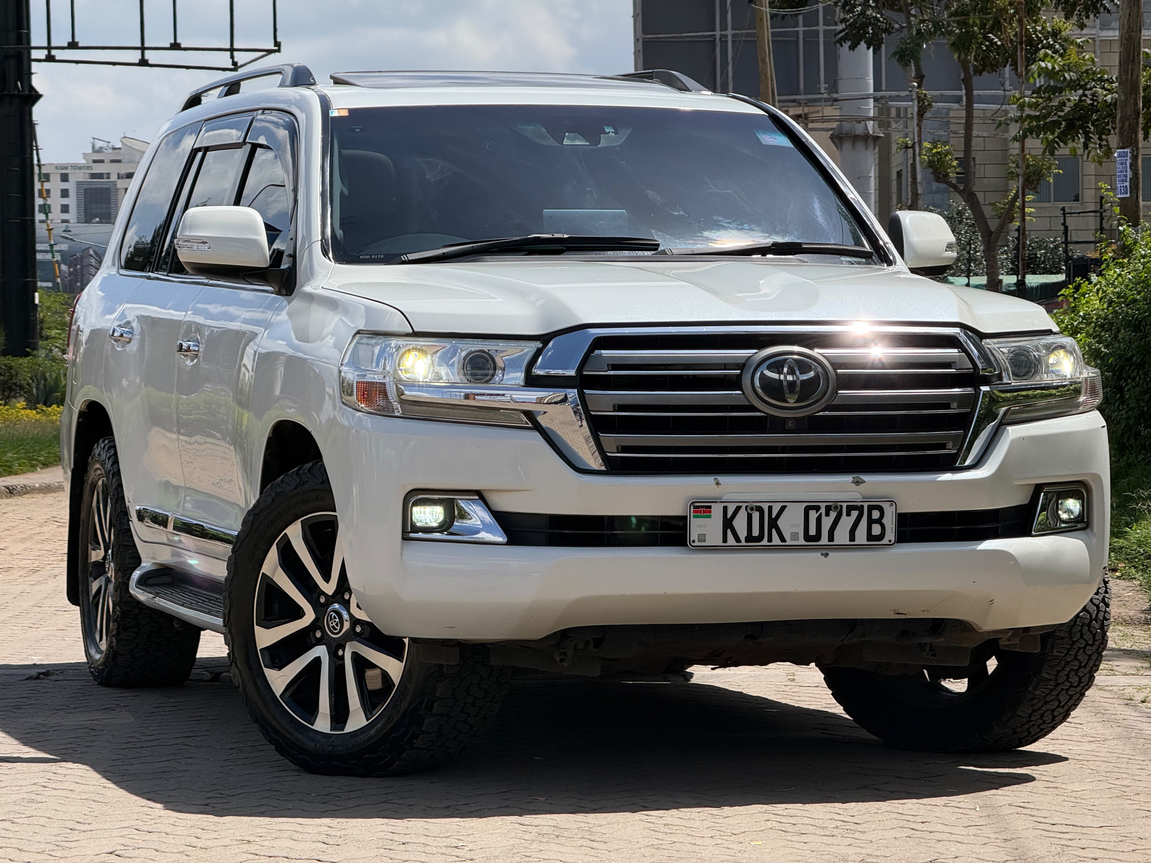 TOYOTA LANDCRUISER PRADO