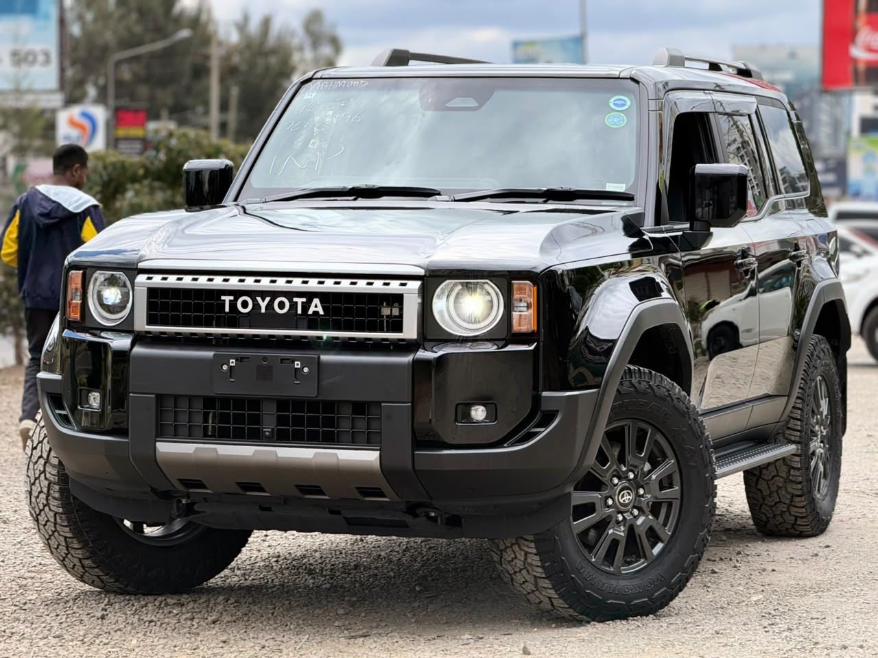 Vehicle photo 3