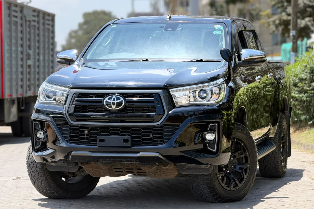 Vehicle photo 3