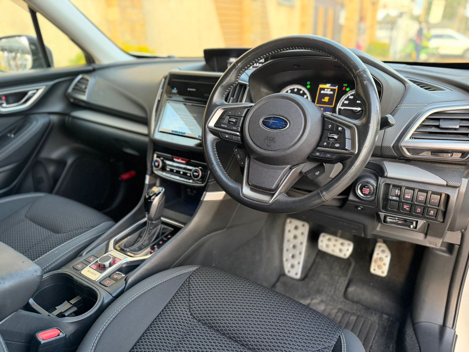 Vehicle photo 5