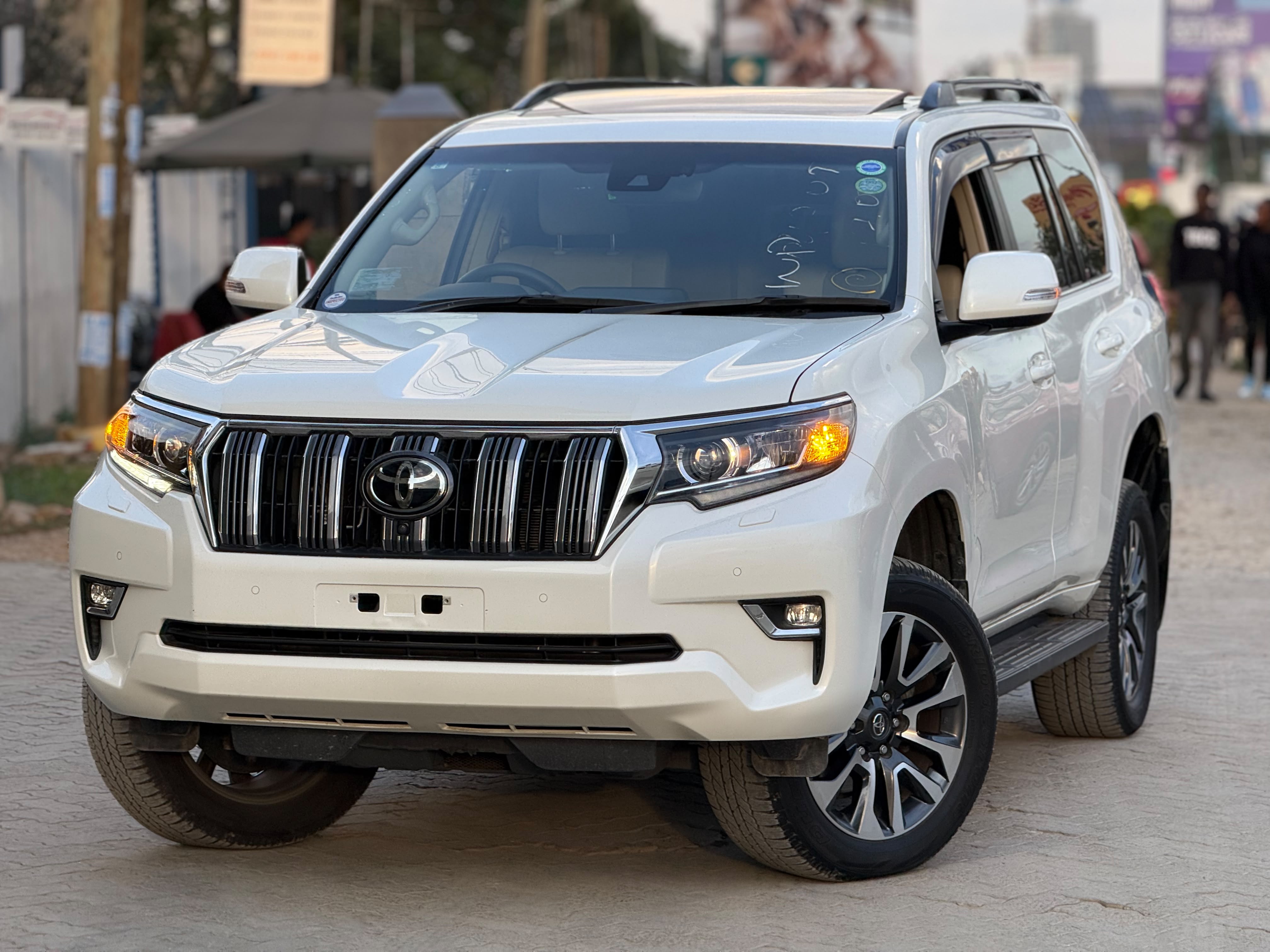 Vehicle photo 3