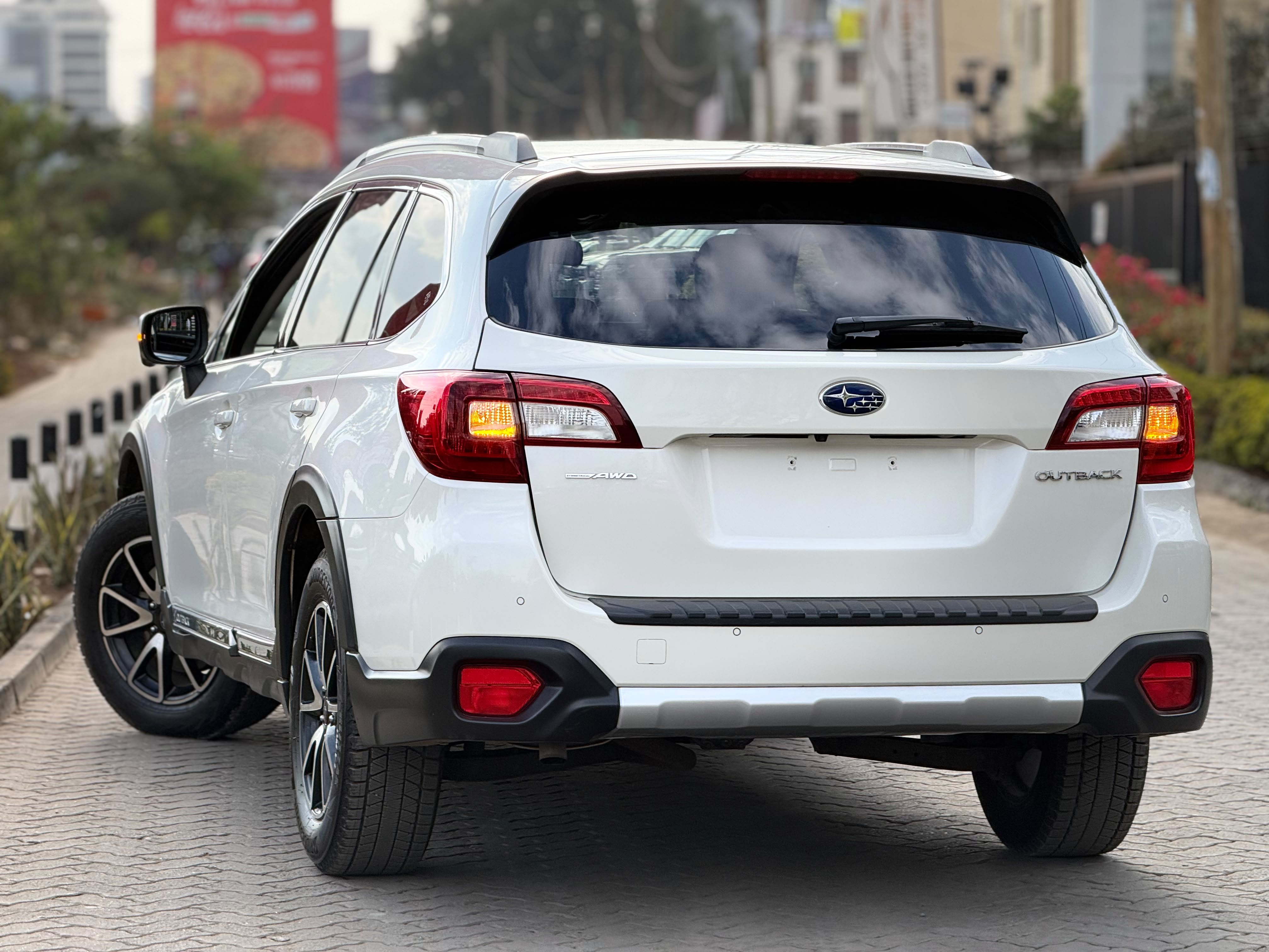 Vehicle photo 2