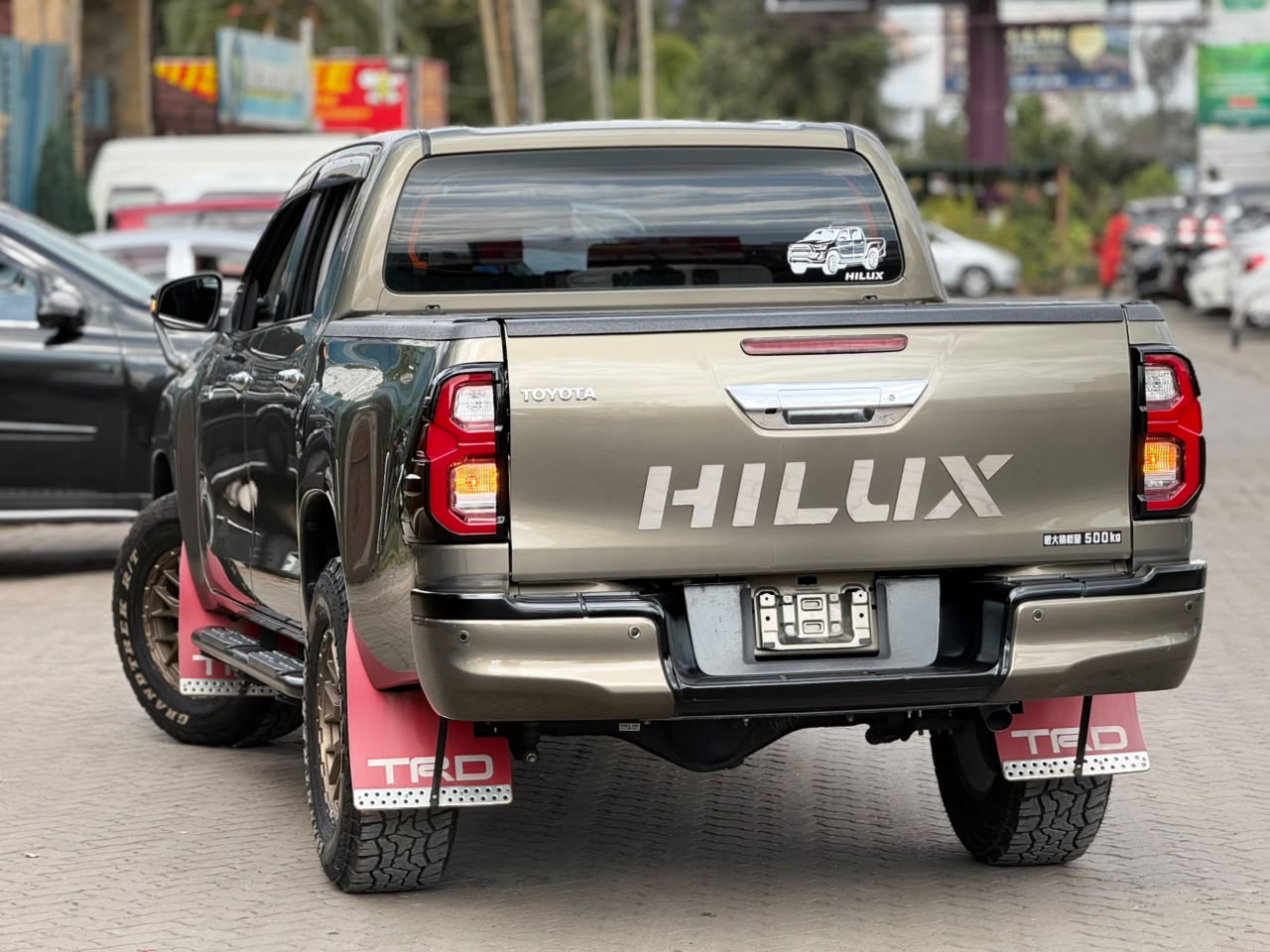 Vehicle photo 2