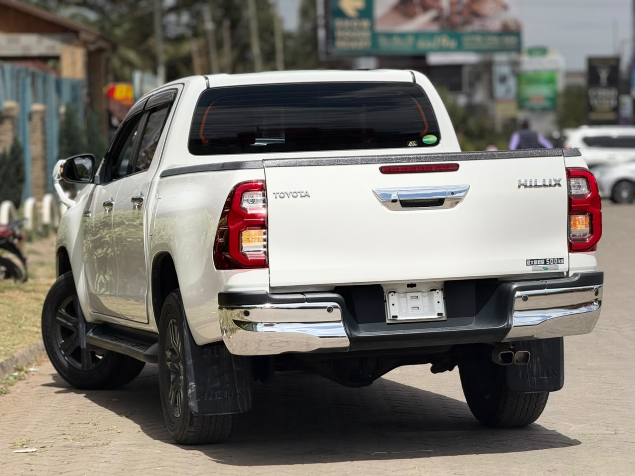 Vehicle photo 2