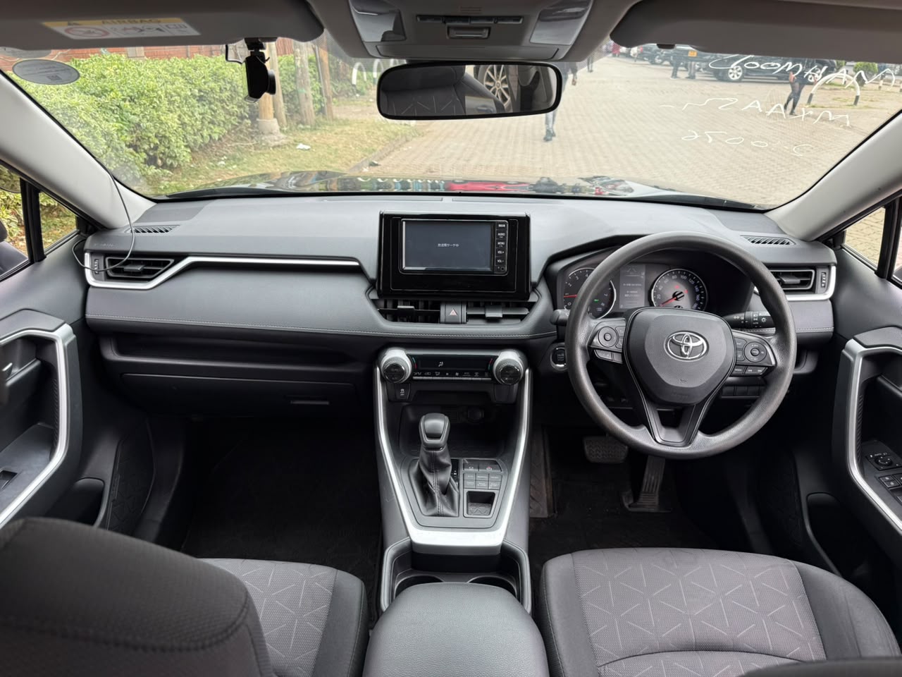Vehicle photo 8