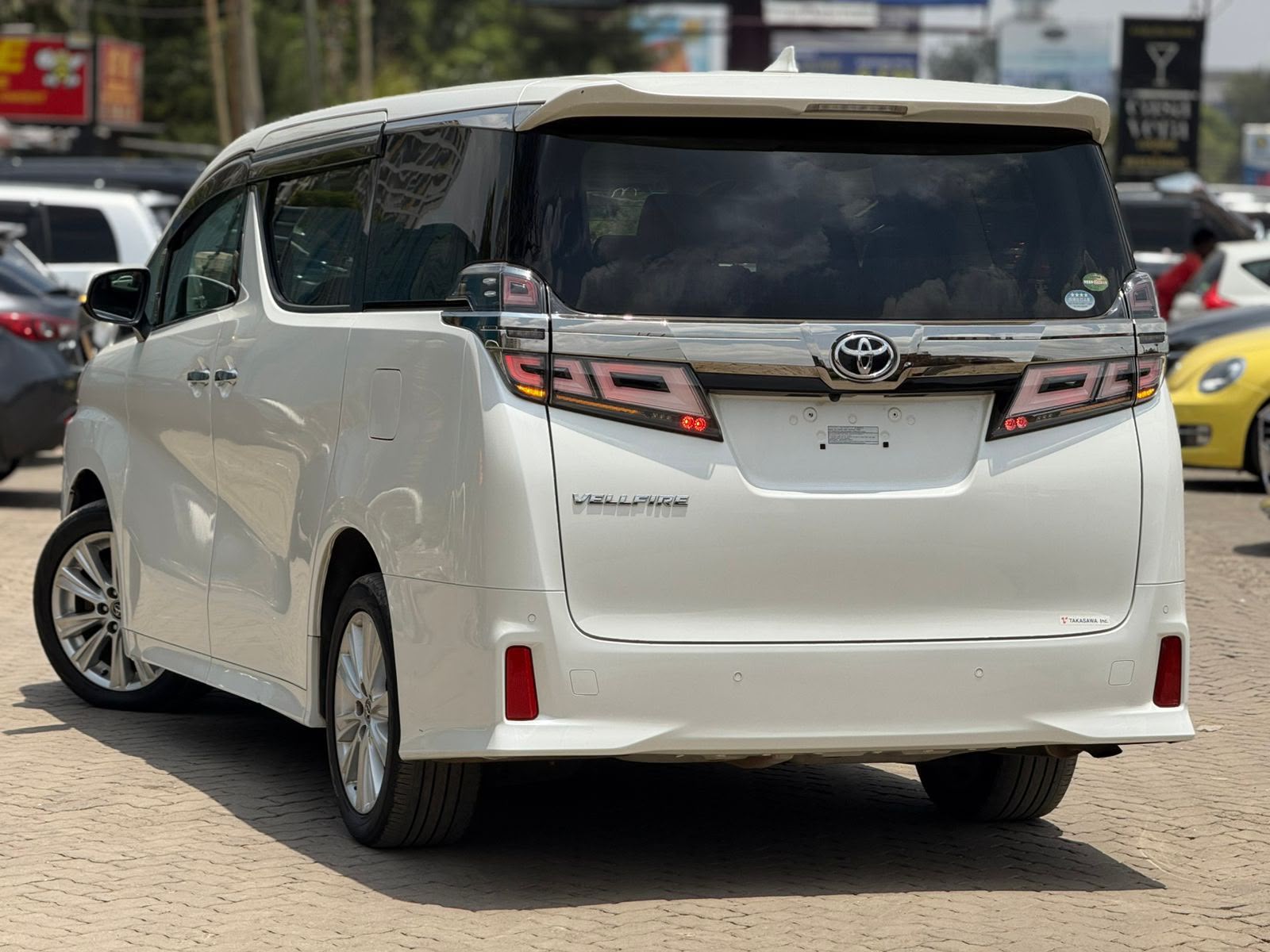 Vehicle photo 2