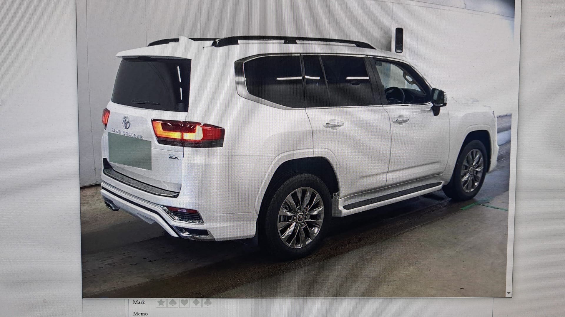 Vehicle photo 5