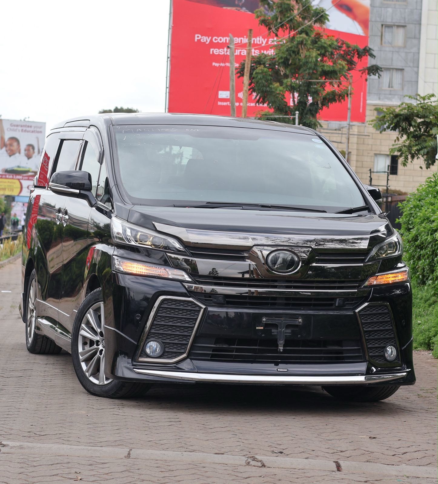 TOYOTA VELLFIRE