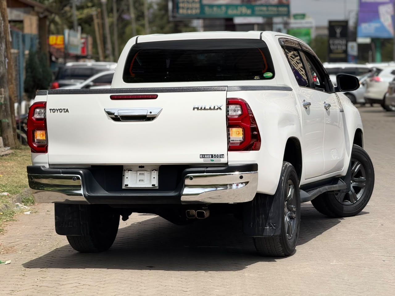 Vehicle photo 4
