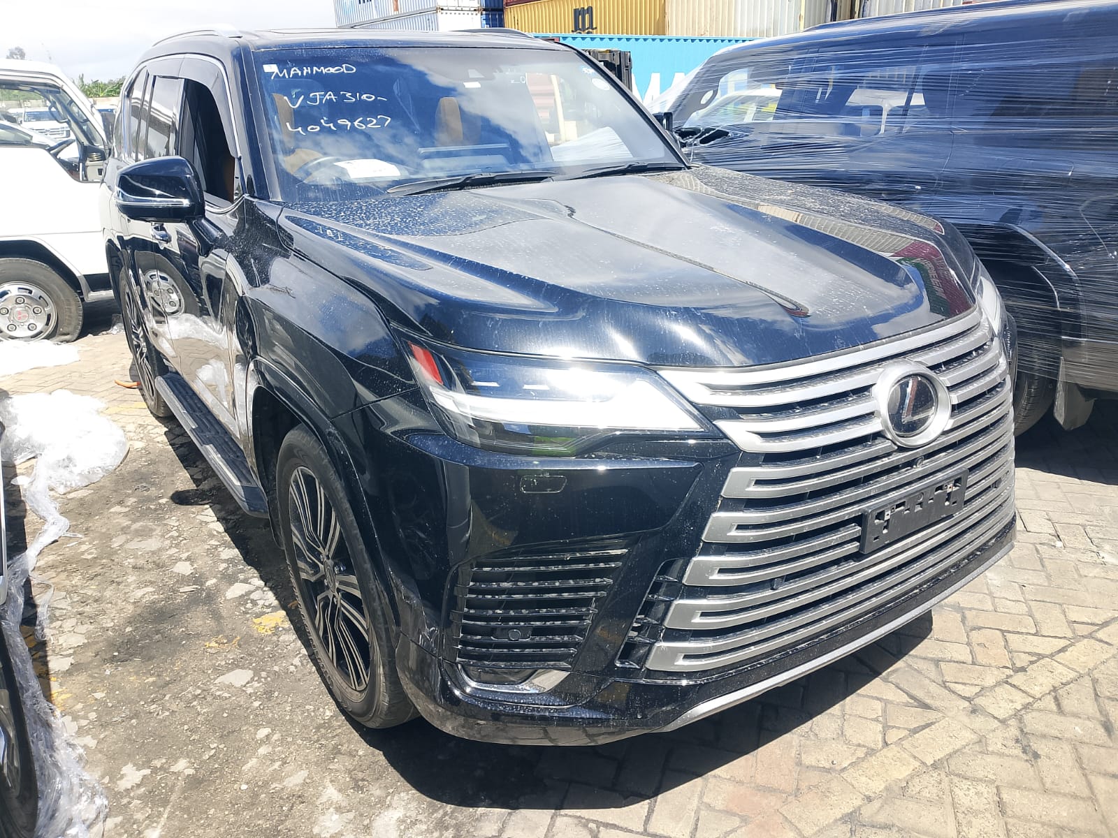 Lexus LX