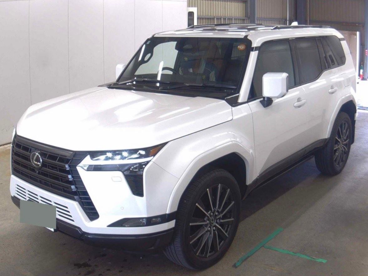 Vehicle photo 3