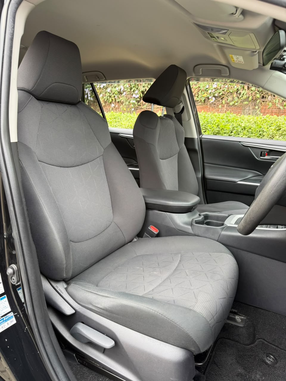 Vehicle photo 6
