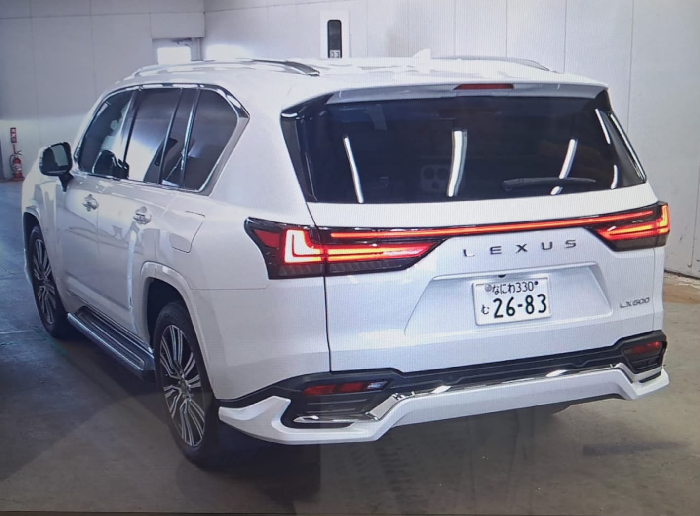 Vehicle photo 2