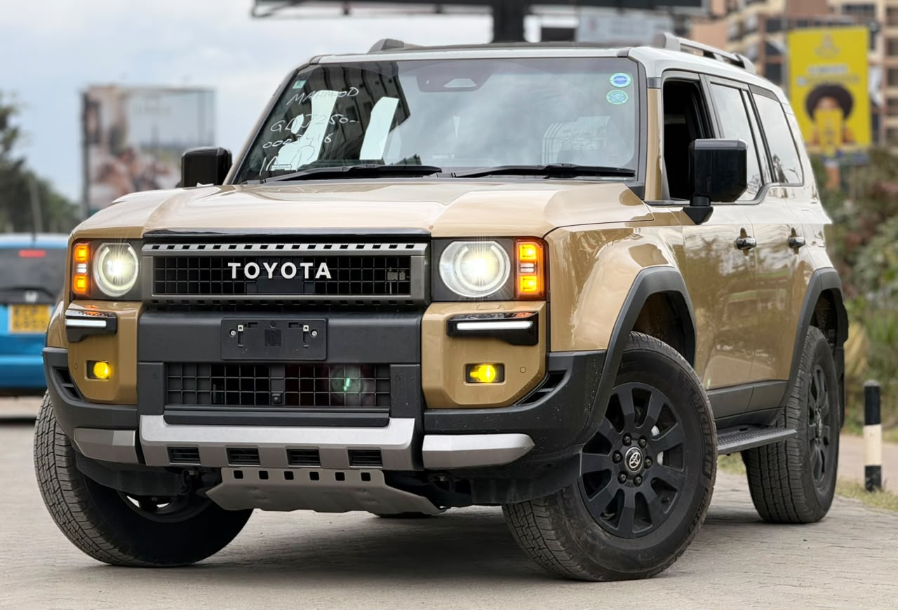 Vehicle photo 3
