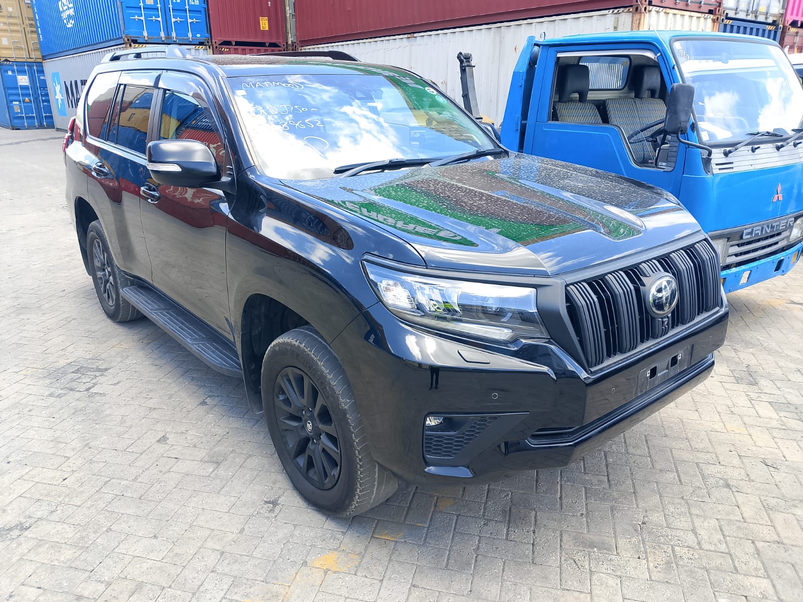 Vehicle photo 2