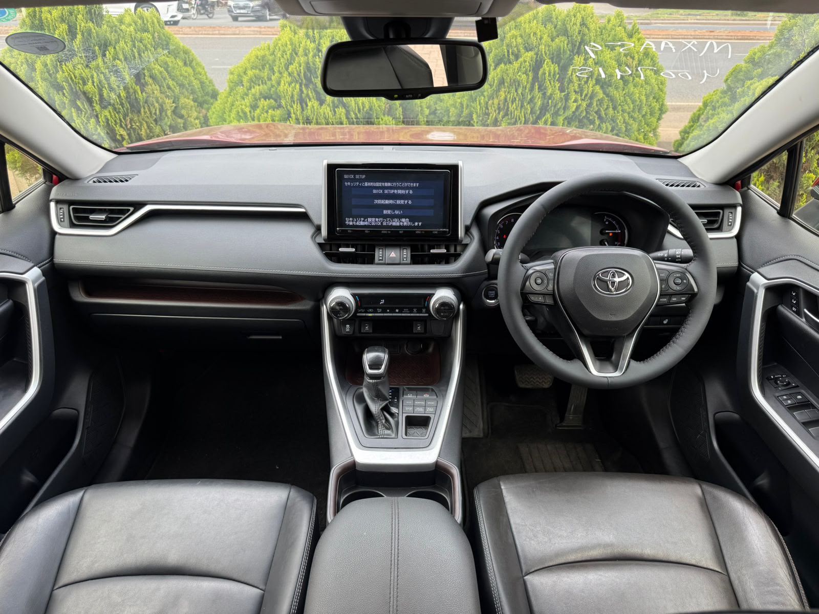 Vehicle photo 8