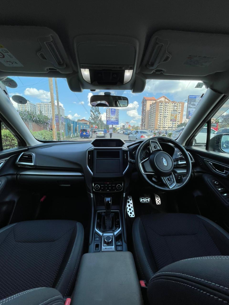 Vehicle photo 6