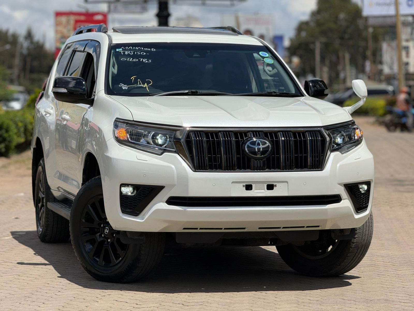 TOYOTA LANDCRUISER PRADO