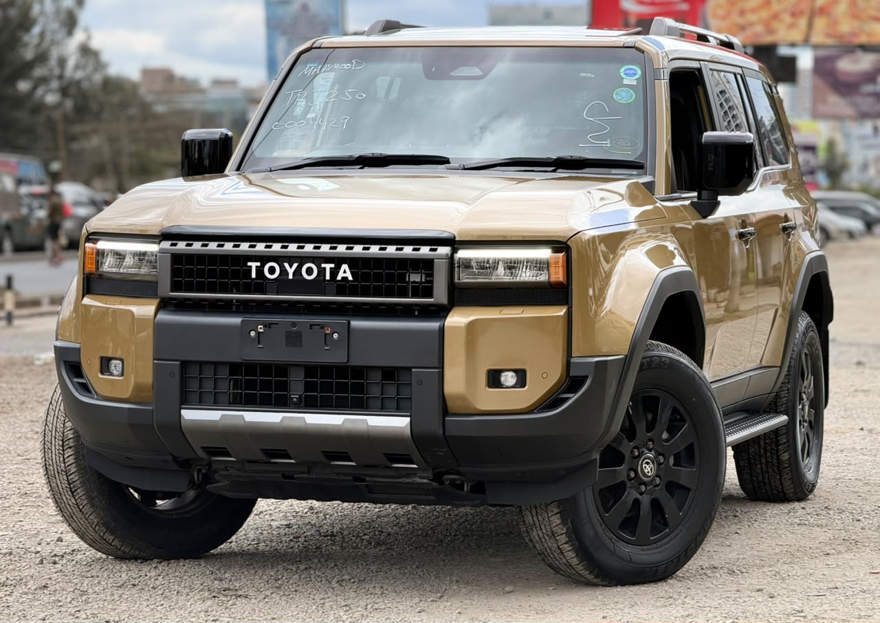 Vehicle photo 3