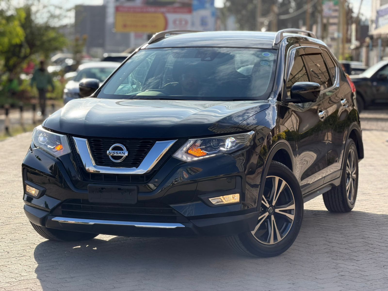 Vehicle photo 3