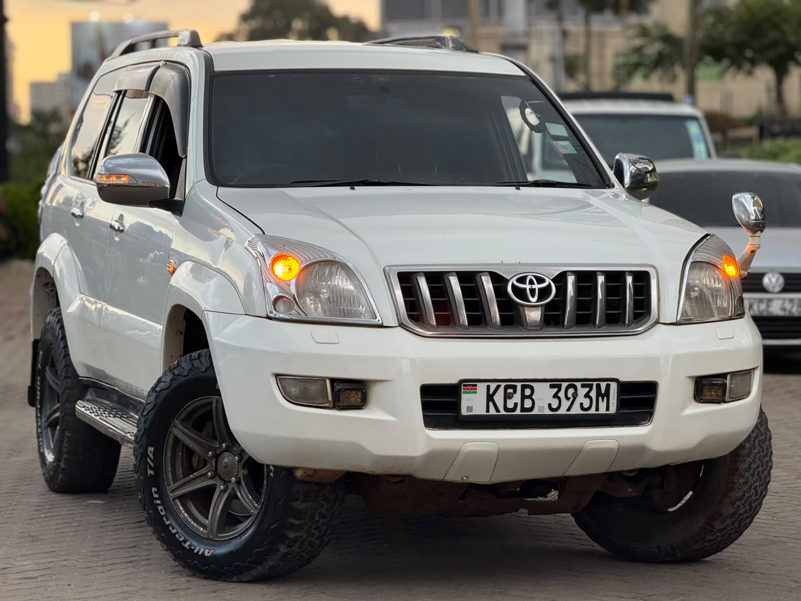 TOYOTA LANDCRUISER PRADO