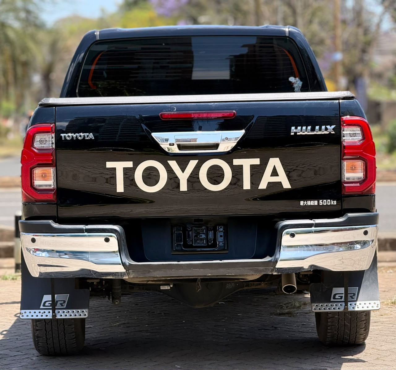 Vehicle photo 8
