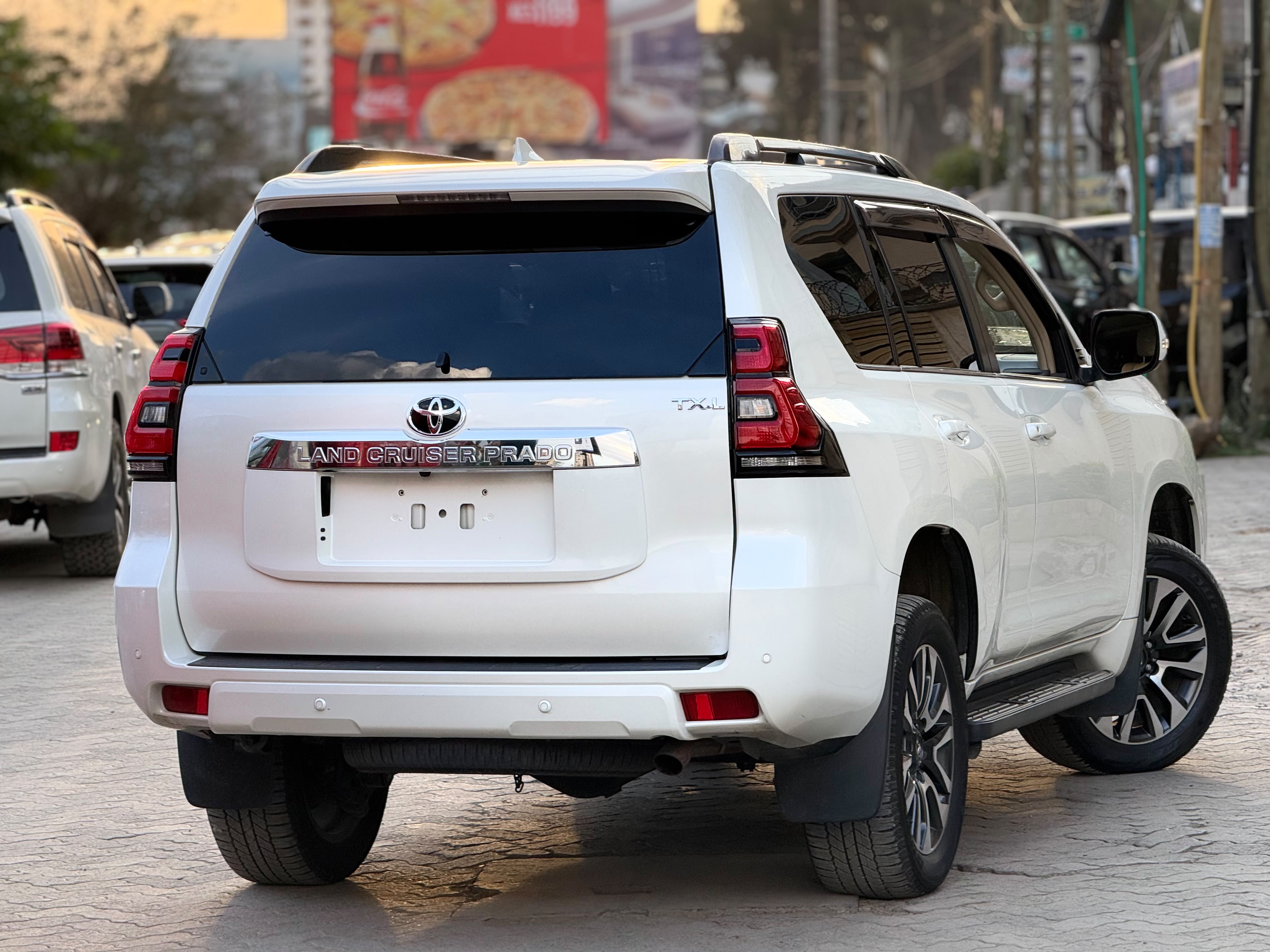 Vehicle photo 2