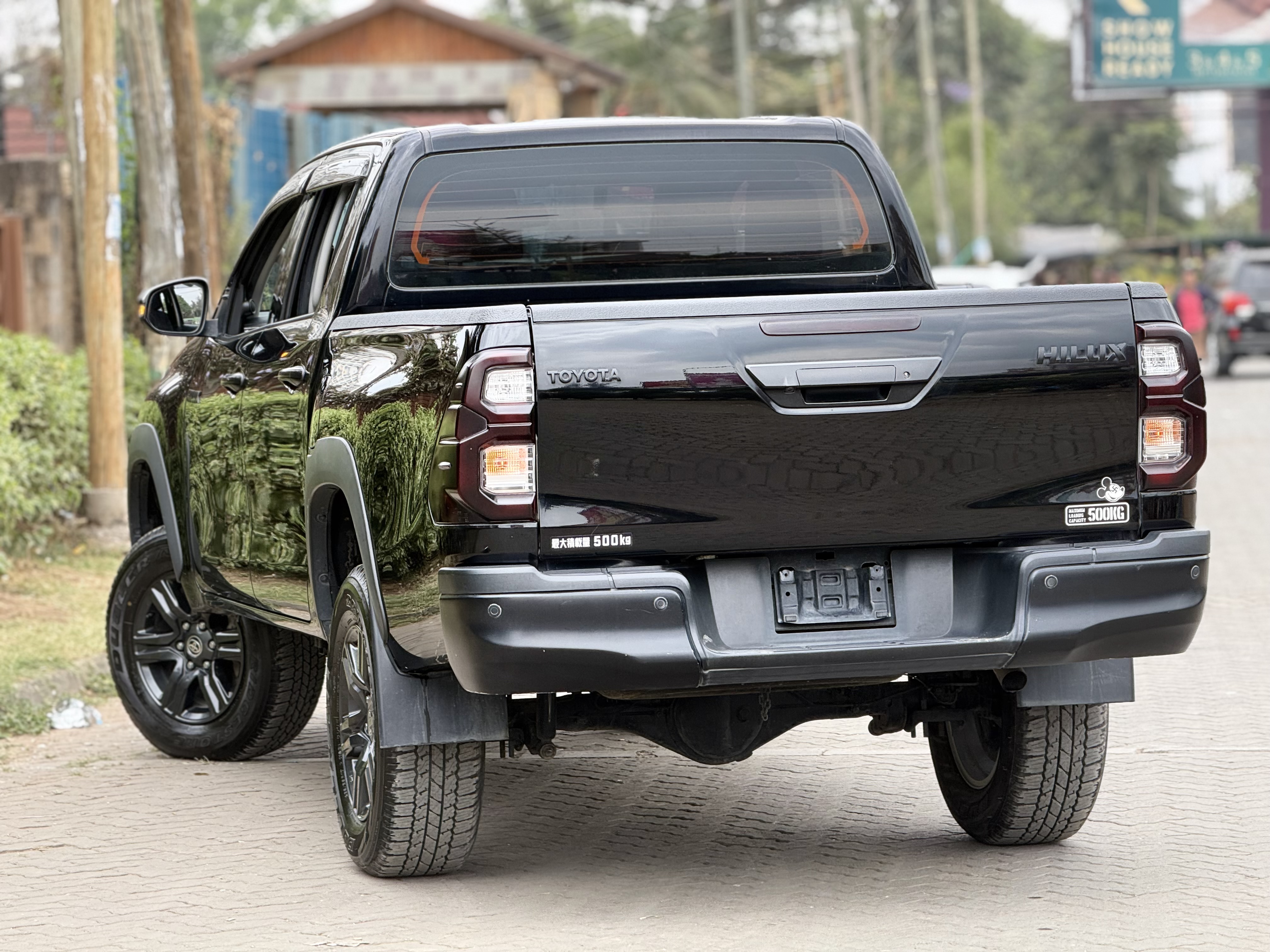 Vehicle photo 2
