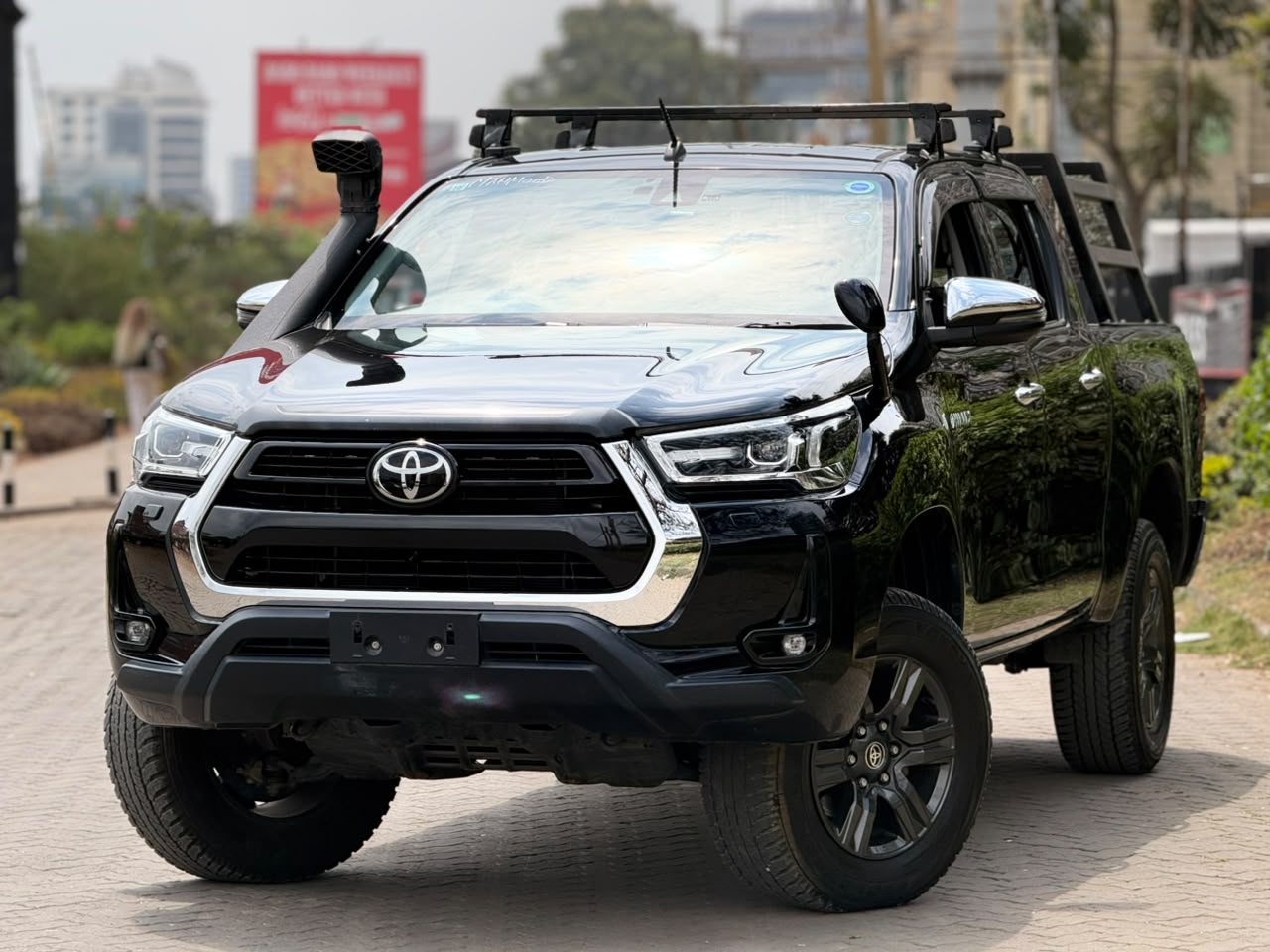 Vehicle photo 3