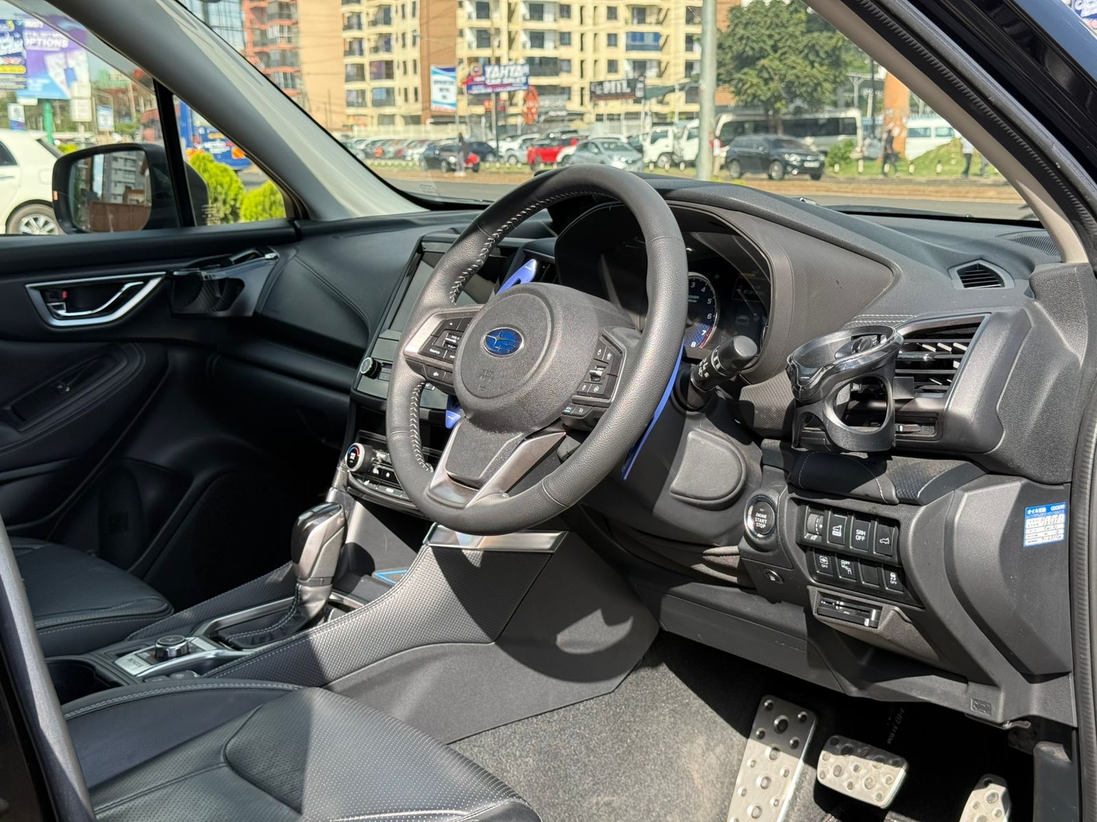 Vehicle photo 5