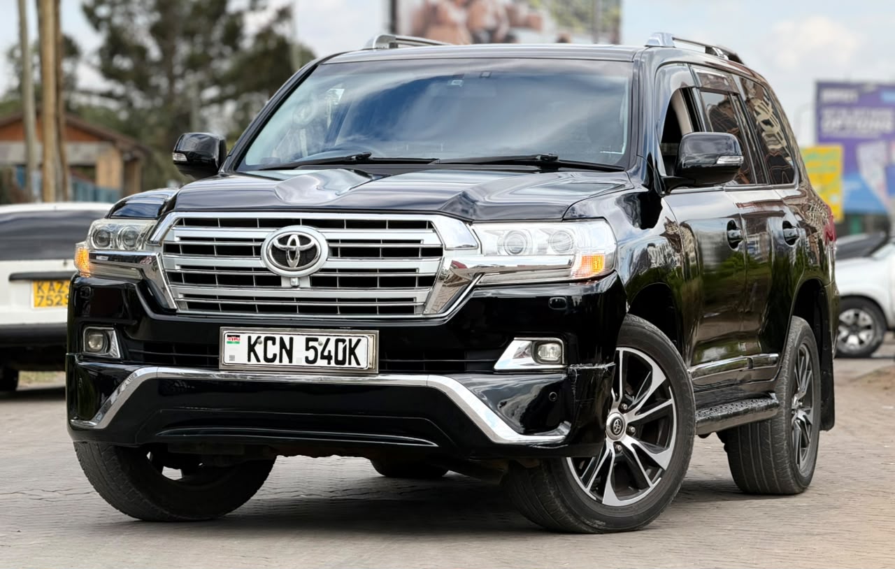 Vehicle photo 3