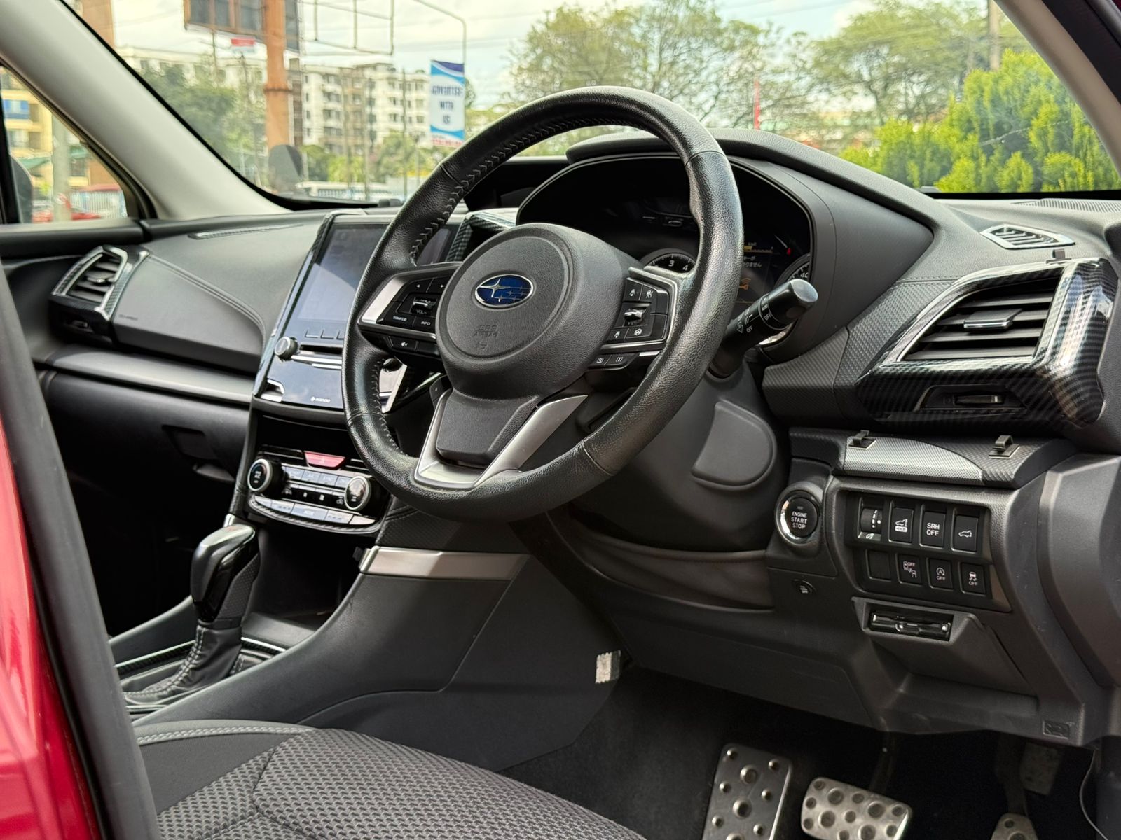Vehicle photo 5