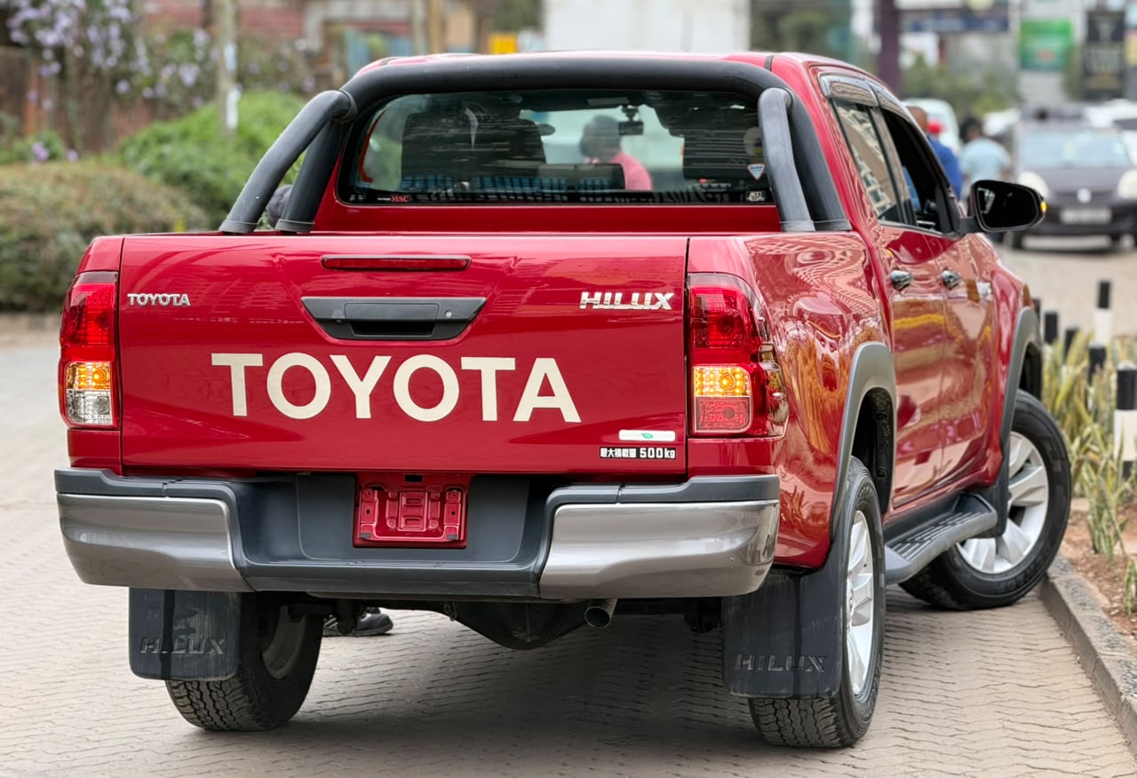 Vehicle photo 4