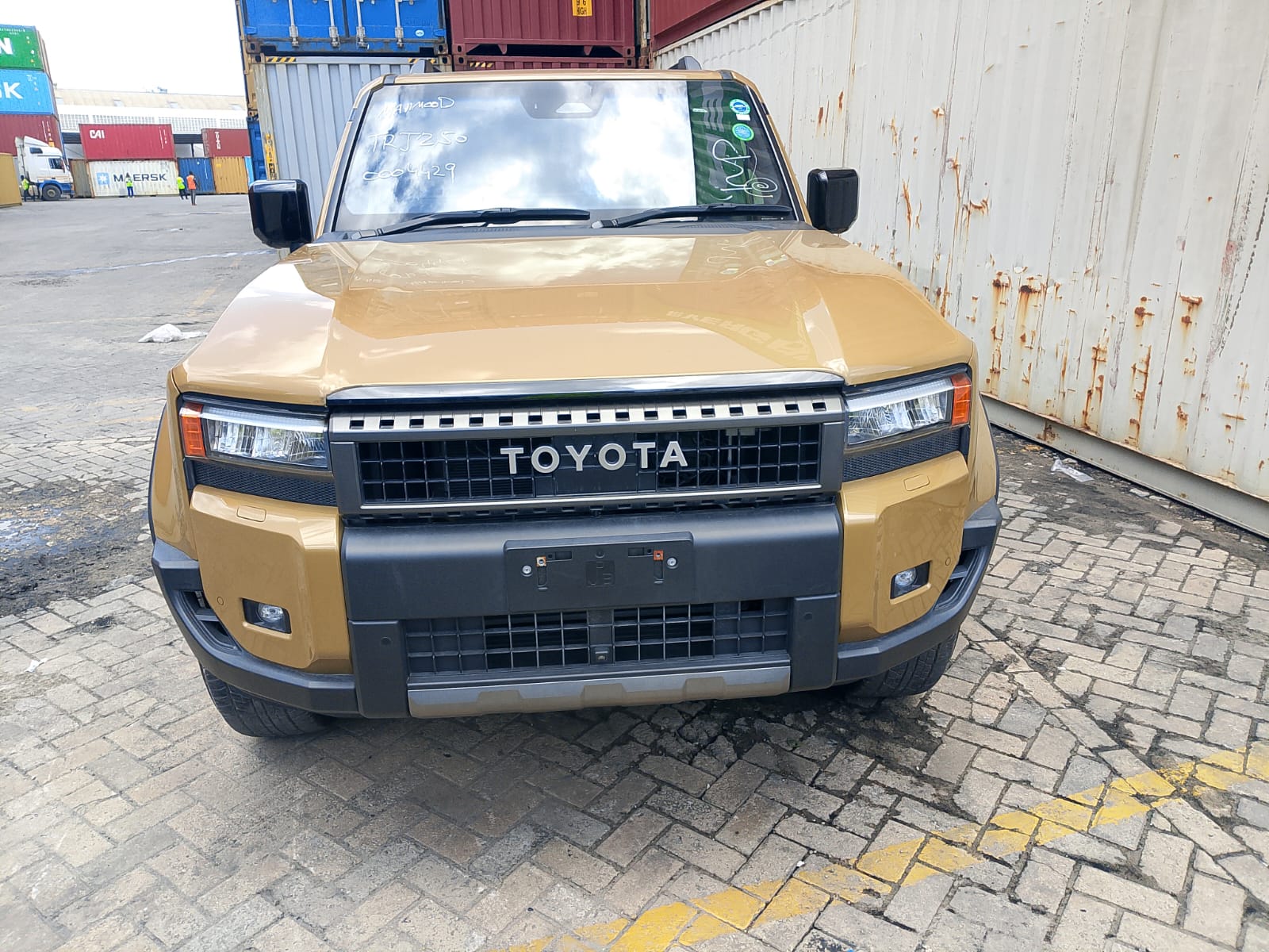 Vehicle photo 2
