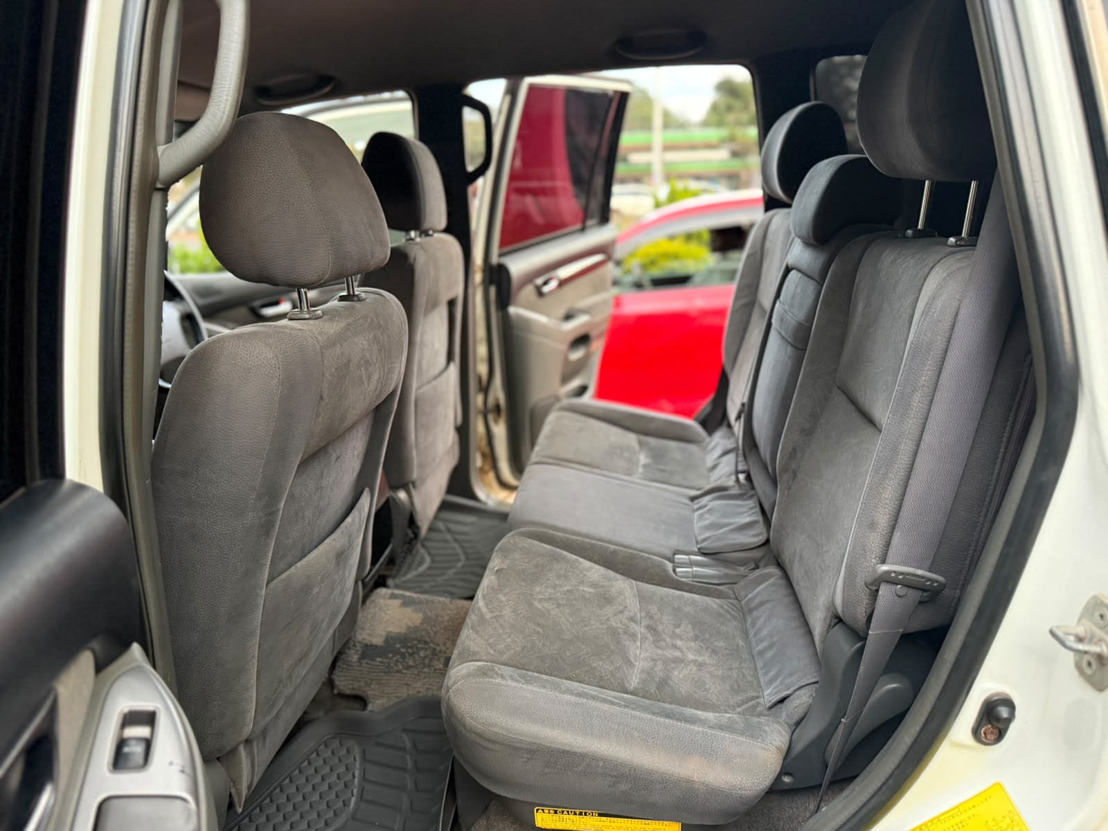 Vehicle photo 7