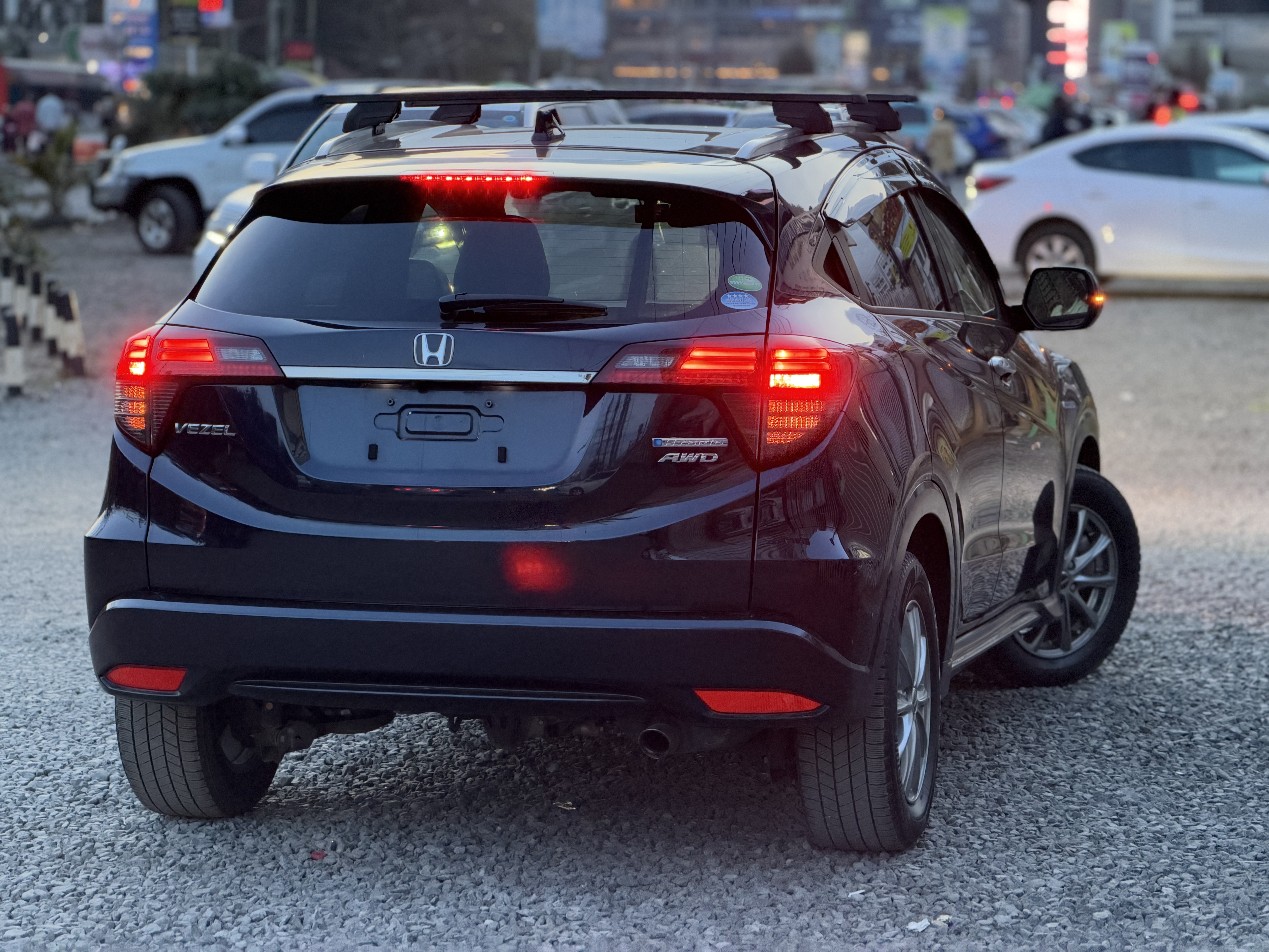 Vehicle photo 2